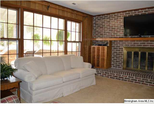 3337 Chartwell Road Hoover, AL 35226 - Photo 10 of 32