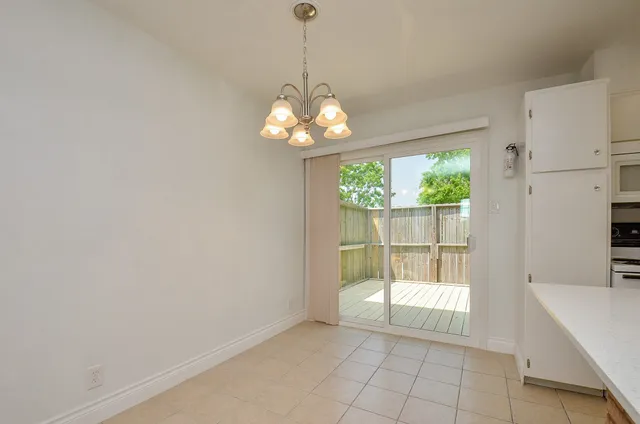 $1,399 | 8810 Ilona Lane, Unit 2, Houston, TX 77025