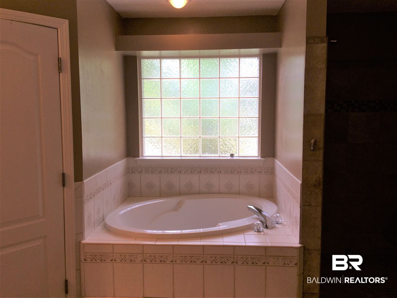 7954 Castle Pointe Way Pensacola, FL 32506 - Photo 23 of 38