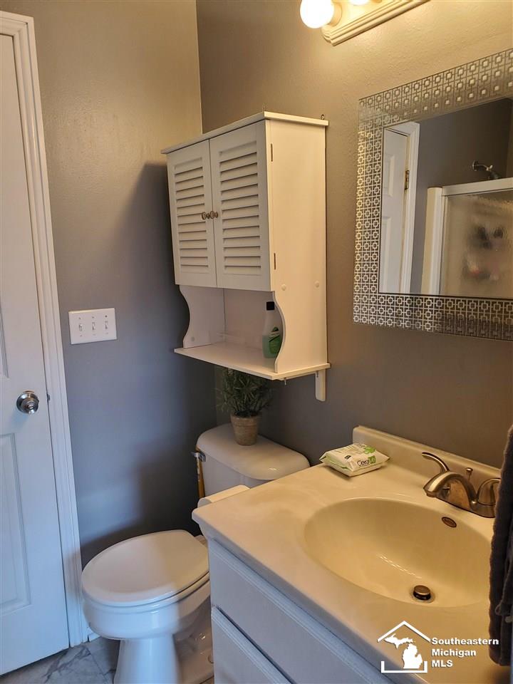 7836 Summerfield Road Lambertville, MI 48144 - Photo 21 of 27 UP HALL BATH