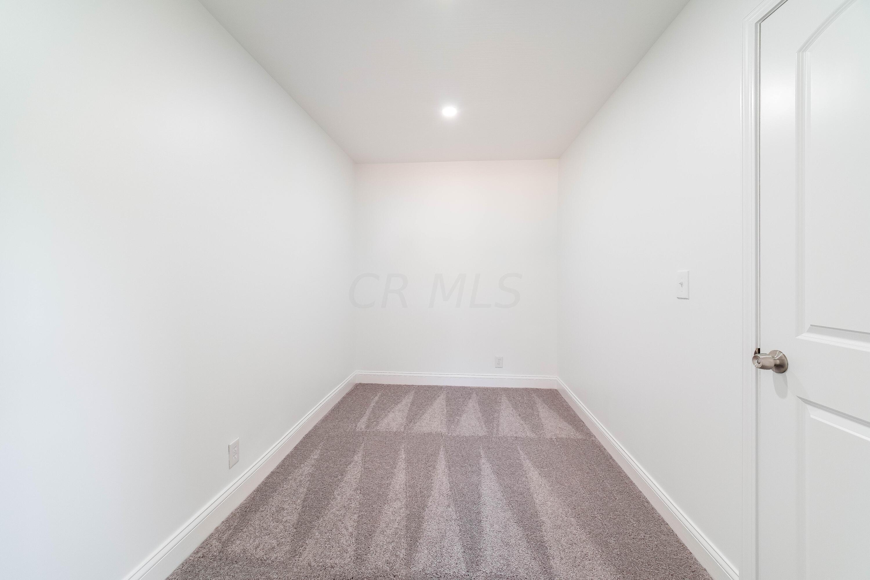 6643 Davis Road Hilliard, OH 43026 - Photo 33 of 72 6643 Davis-56