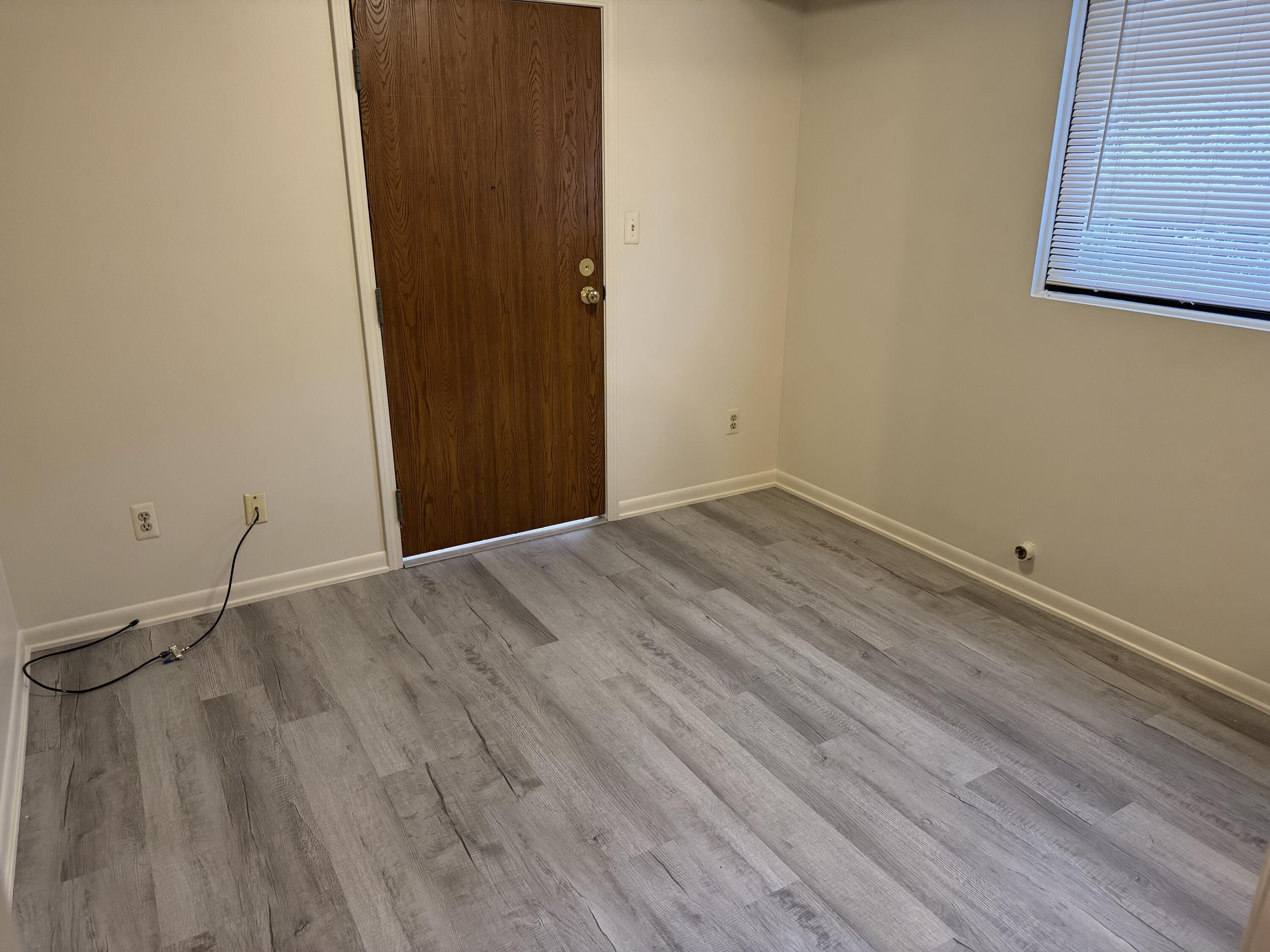 11211 North Haggerty Road, Unit 2 Plymouth, MI 48170 - Photo 6 of 10 Living Room