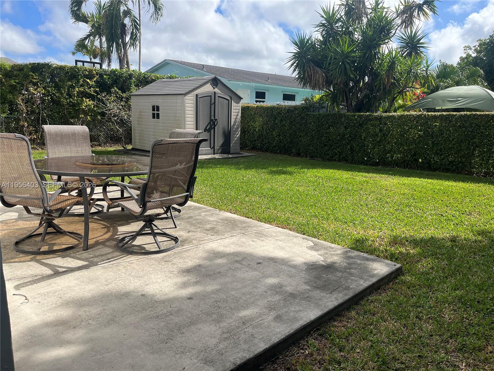 9026 Southwest 34th Street Miami, FL 33165 - Photo 6 of 8