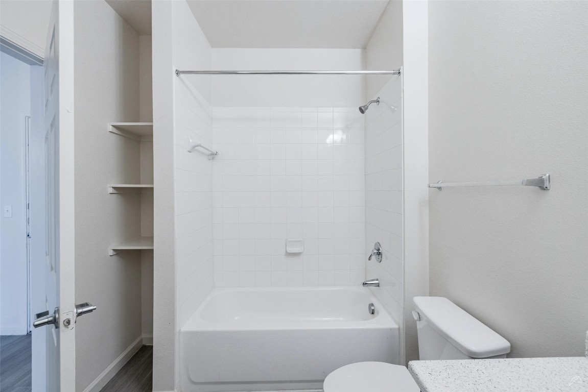 5605 Springdale Road, Unit 333215 Austin, TX 78723 - Photo 12 of 34 Up to 8 weeks free rent and waiving the standard deposit with approved credit and landlord verification.