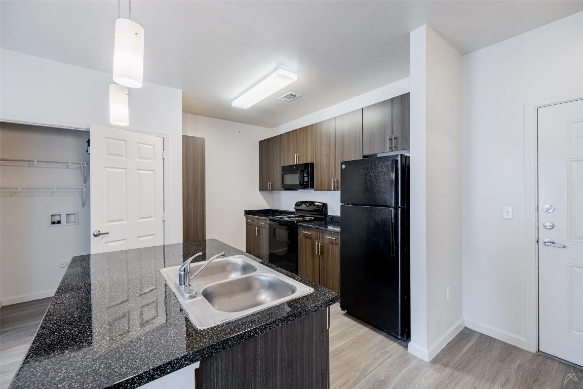 5605 Springdale Road, Unit 333215 Austin, TX 78723 - Photo 16 of 34 Up to 8 weeks free rent and waiving the standard deposit with approved credit and landlord verification.