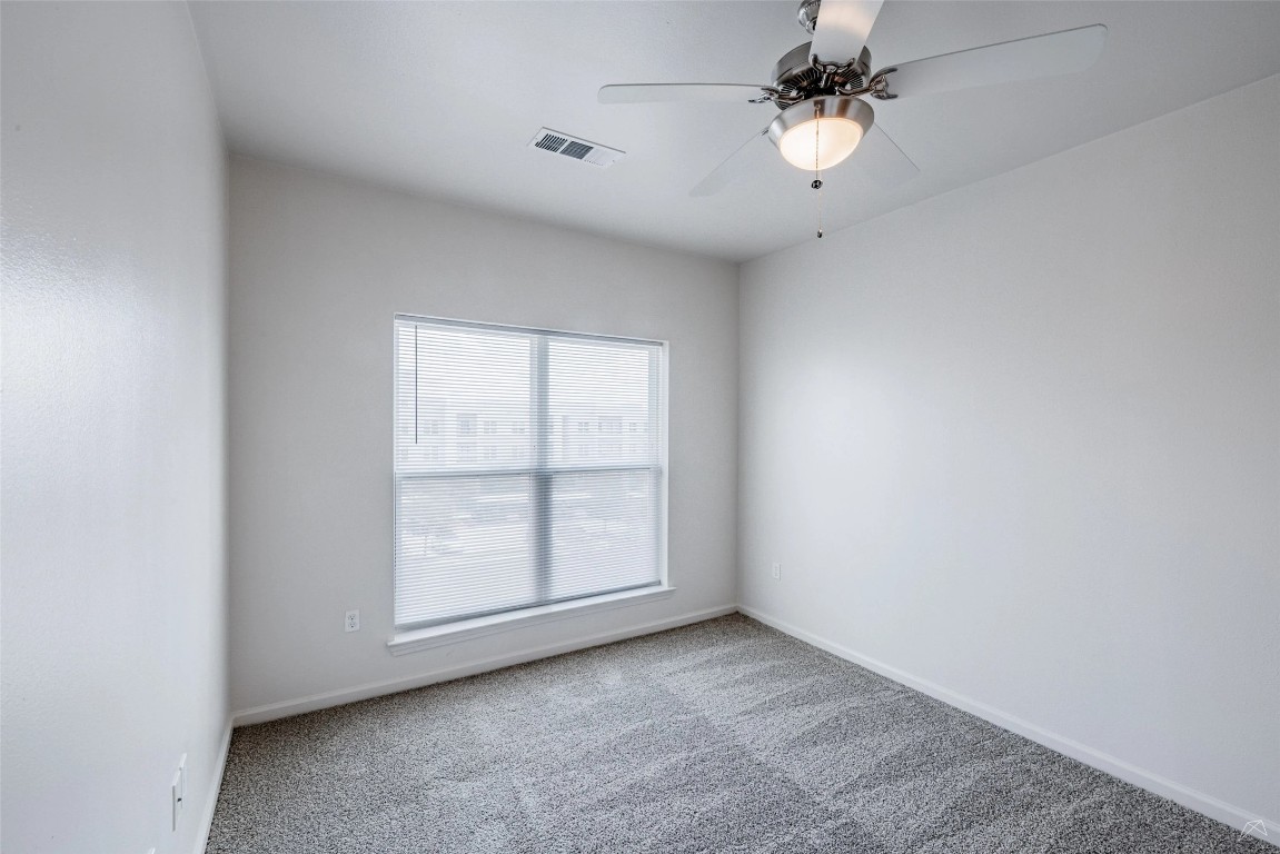 5605 Springdale Road, Unit 333215 Austin, TX 78723 - Photo 26 of 34 Up to 8 weeks free rent and waiving the standard deposit with approved credit and landlord verification.