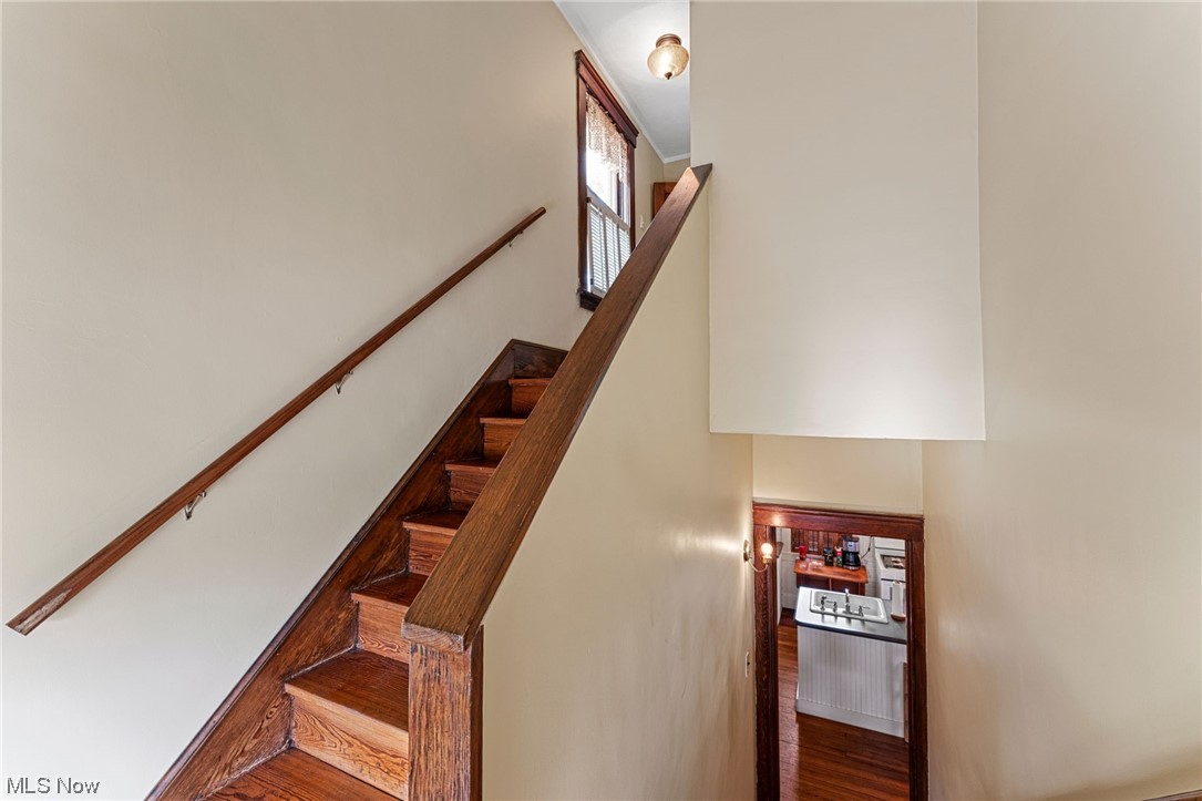 6710 Murray Ridge Road Elyria, OH 44035 - Photo 23 of 34 Beautiful wood stairs to 2nd story.