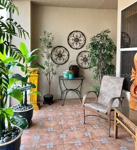 a view of a entryway of the house