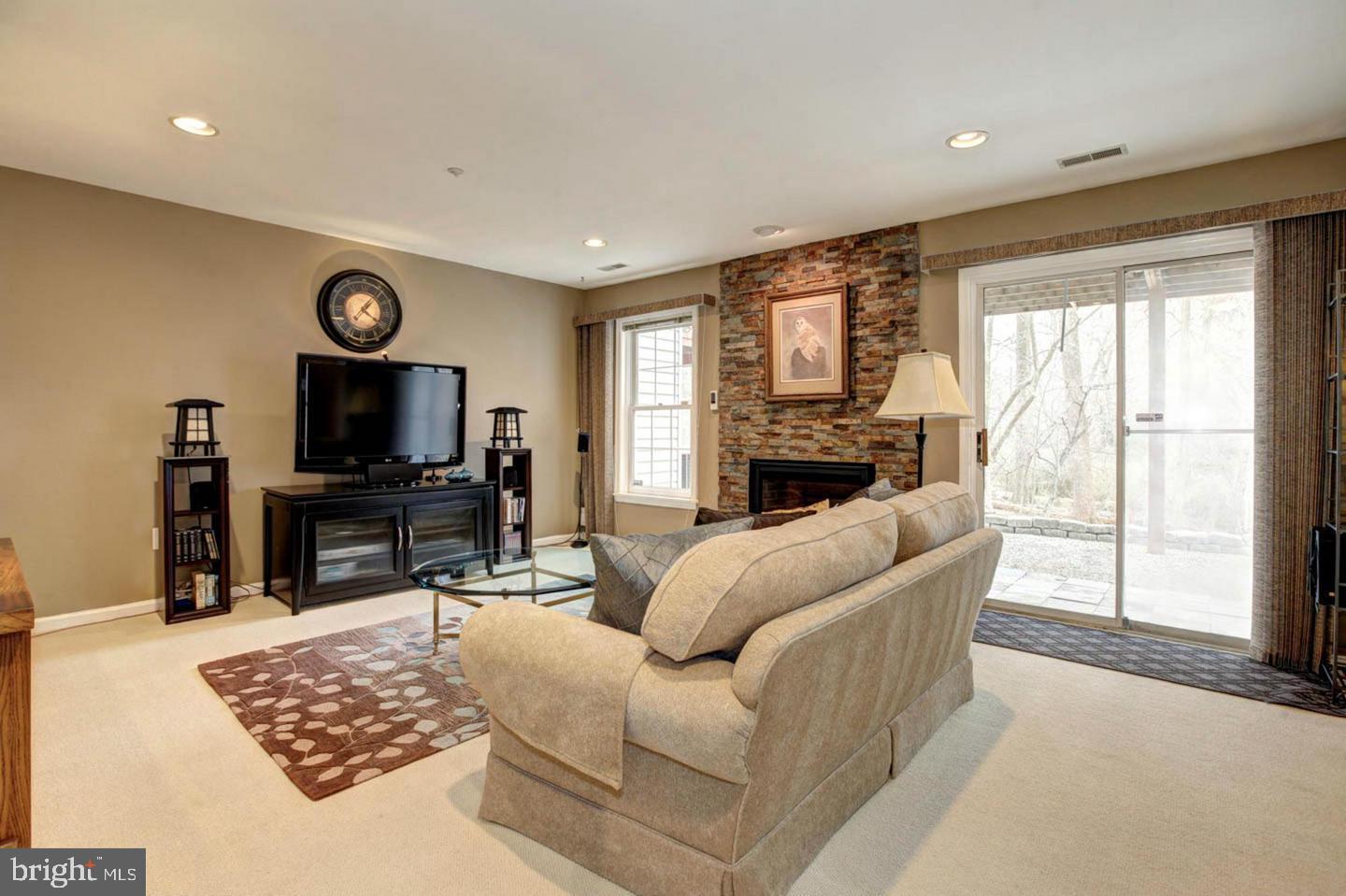 12014 Saw Mill Court Silver Spring, MD 20902 - Photo 17 of 26