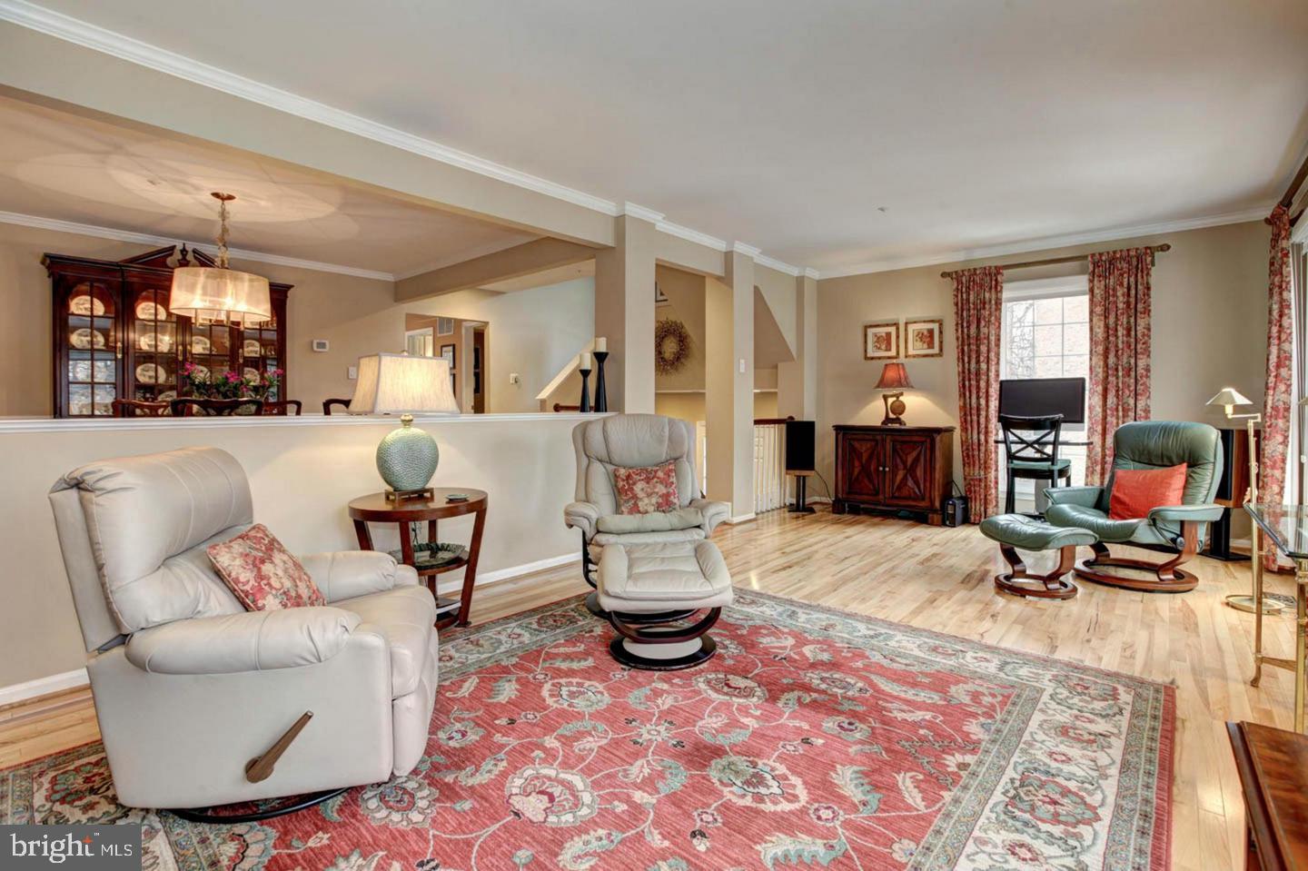 12014 Saw Mill Court Silver Spring, MD 20902 - Photo 7 of 26