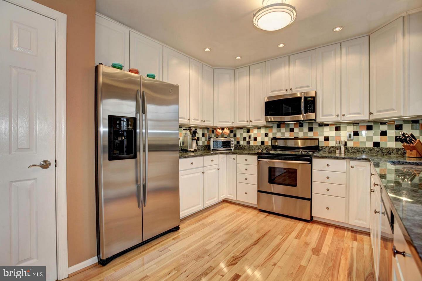 12014 Saw Mill Court Silver Spring, MD 20902 - Photo 9 of 26