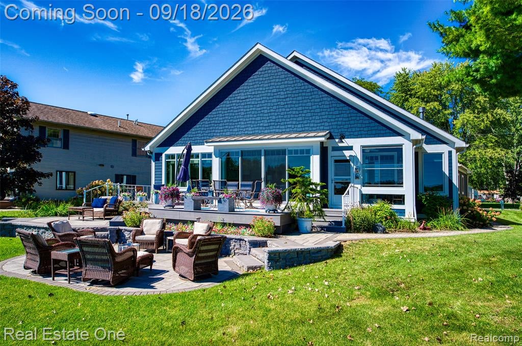 3338 Apache Trail Pinckney, MI 48169 - Photo 6 of 64 Gallery Image 6