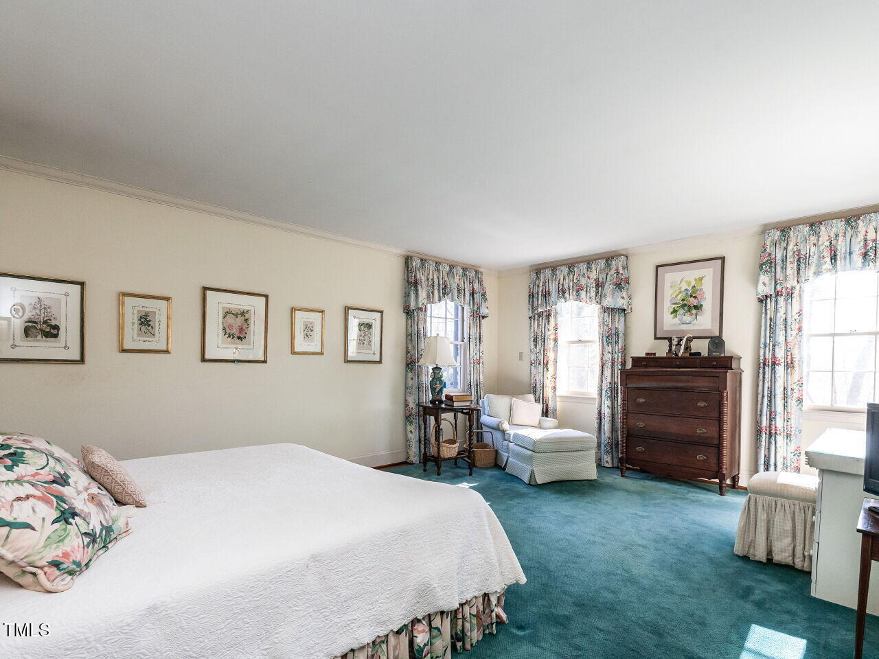 1016 Marlowe Road Raleigh, NC 27609 - Photo 19 of 33 019-1280x960-primary-bedroom