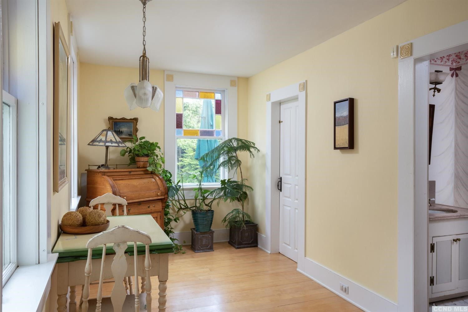 618 A Stonewall Road Austerlitz, NY 12060 - Photo 14 of 37 a room with furniture and wooden floor