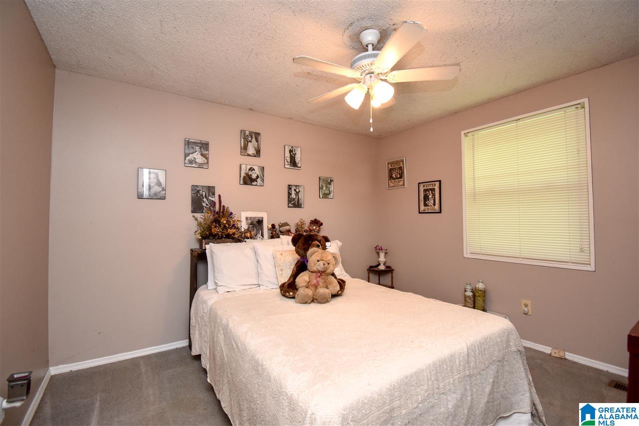 920 Longview Circle Adamsville, AL 35005 - Photo 9 of 21