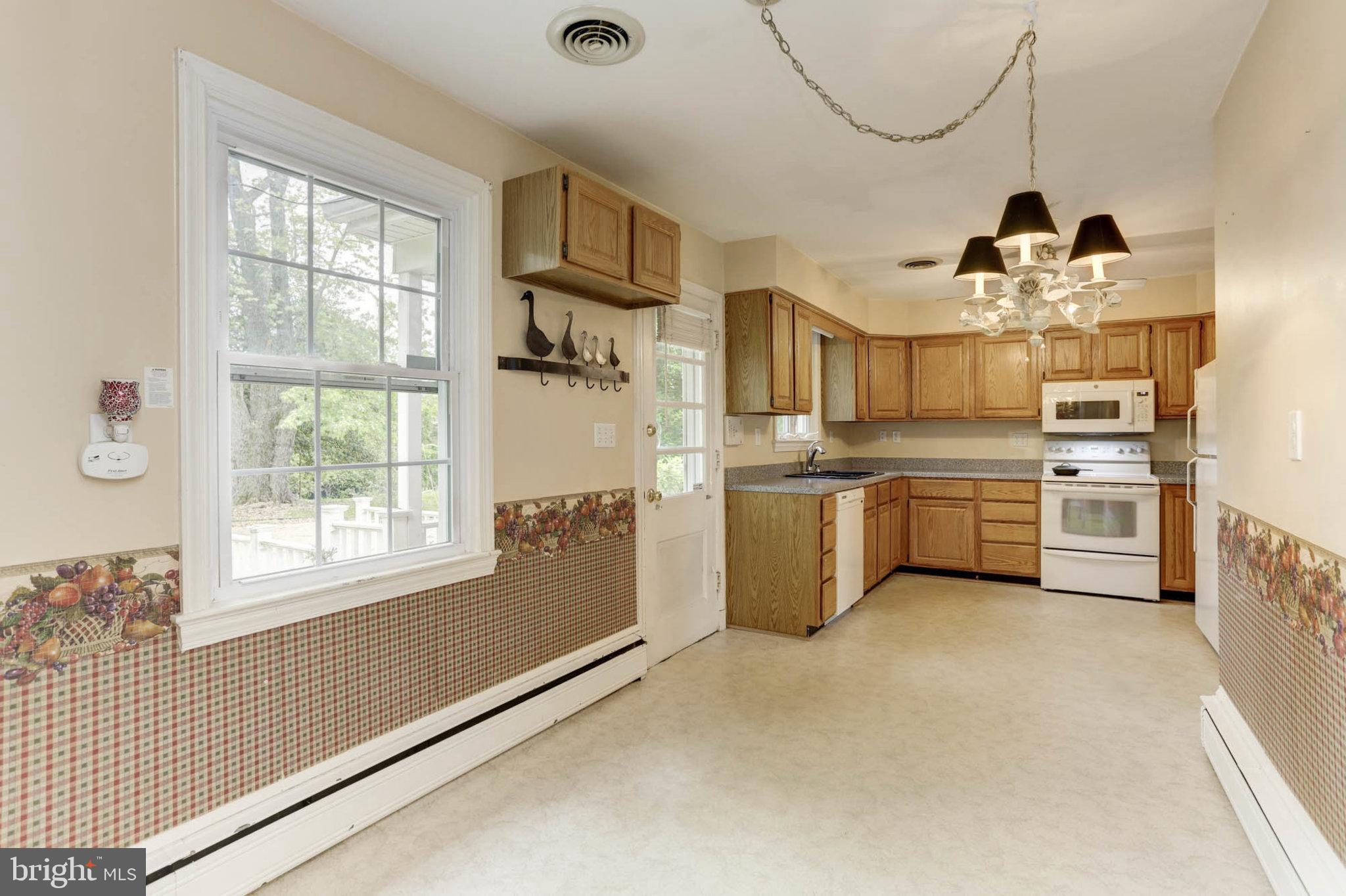 6015 Brooklyn Bridge Road Laurel, MD 20707 - Photo 20 of 52