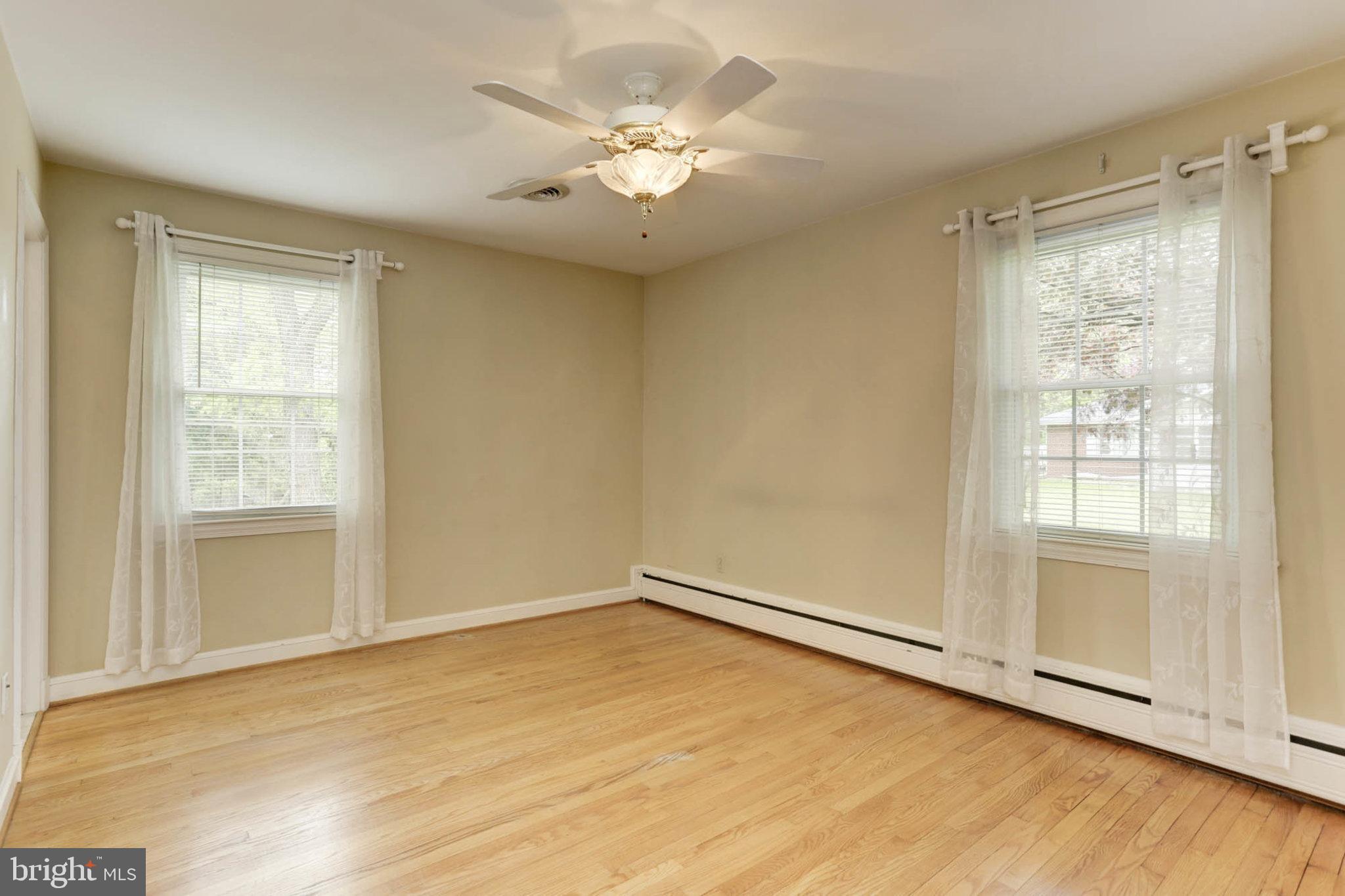 6015 Brooklyn Bridge Road Laurel, MD 20707 - Photo 24 of 52 Primary bedroom