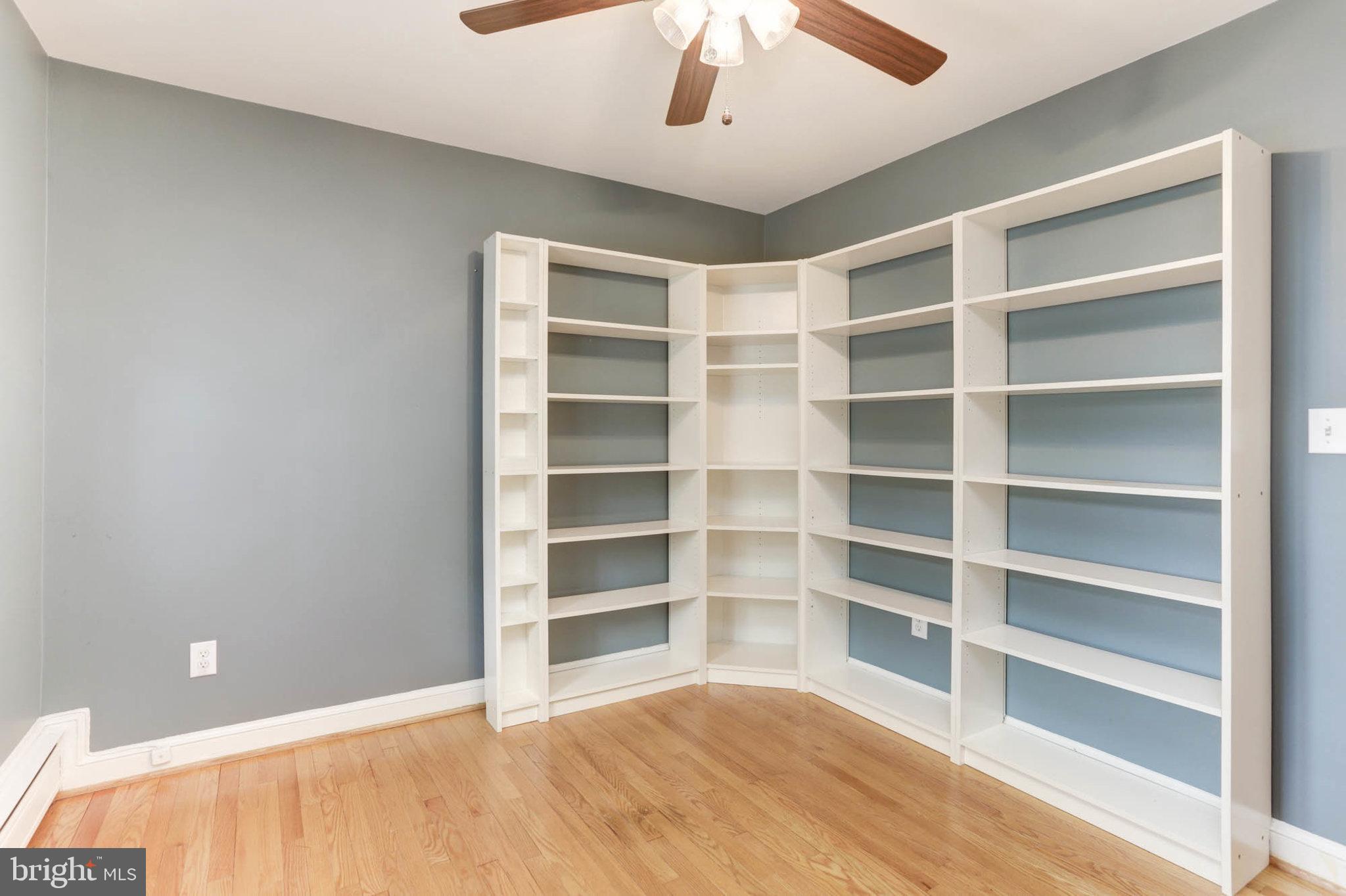 6015 Brooklyn Bridge Road Laurel, MD 20707 - Photo 31 of 52 Built ins!