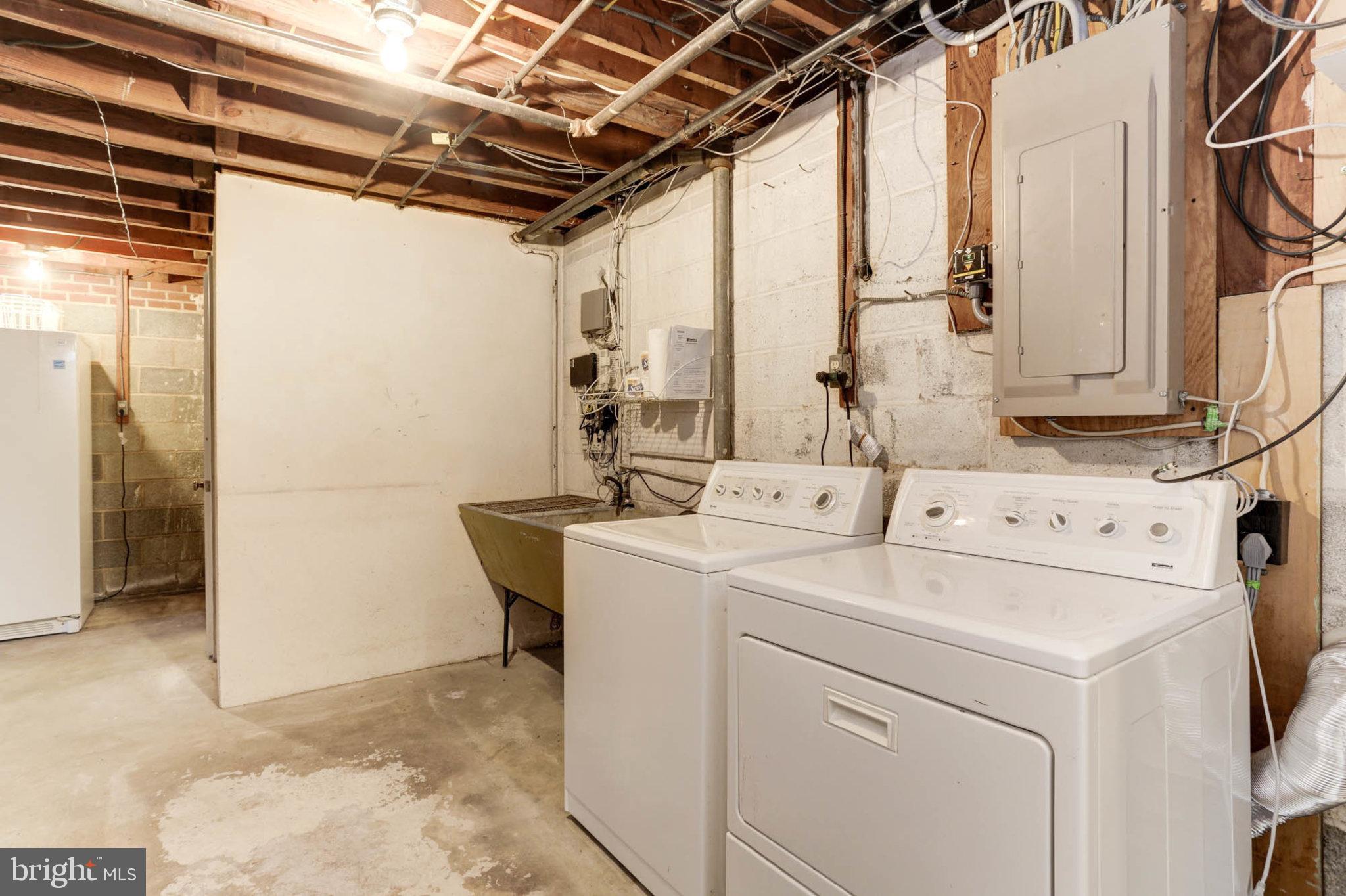 6015 Brooklyn Bridge Road Laurel, MD 20707 - Photo 42 of 52 Washer and Dryer