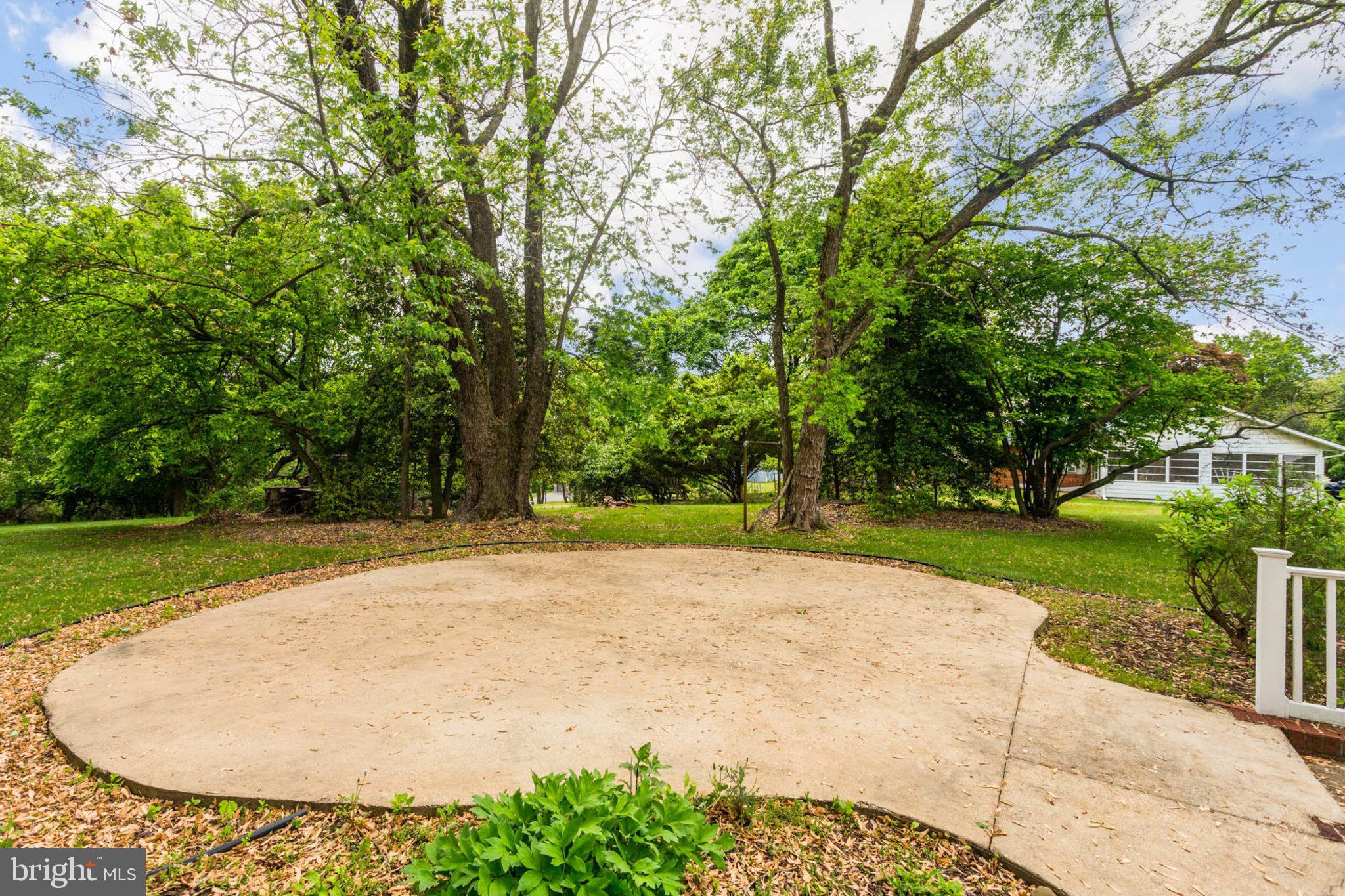 6015 Brooklyn Bridge Road Laurel, MD 20707 - Photo 48 of 52