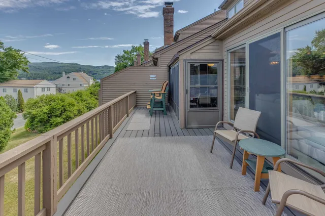 $2,400 | 21 Woodbury Drive, Unit 27, Bristol, NH 03222