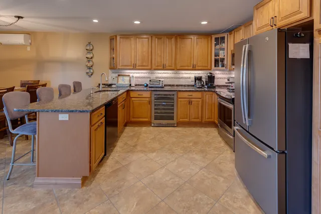 $2,400 | 21 Woodbury Drive, Unit 27, Bristol, NH 03222