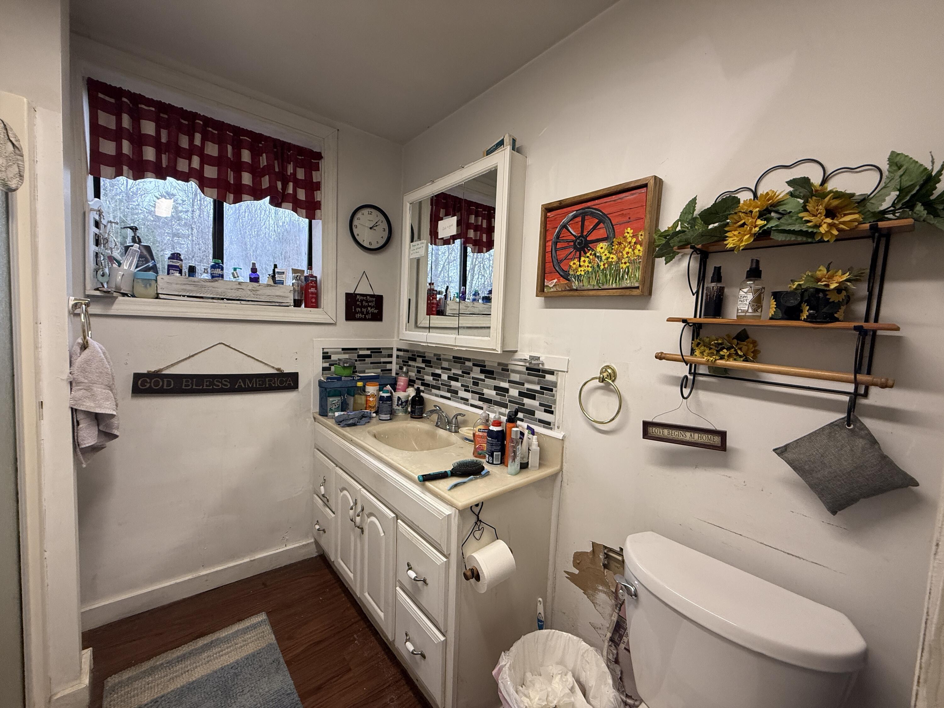 75 Nelson Ridge Road South Washington, ME 04574 - Photo 7 of 19 1st Floor Full Bathroom