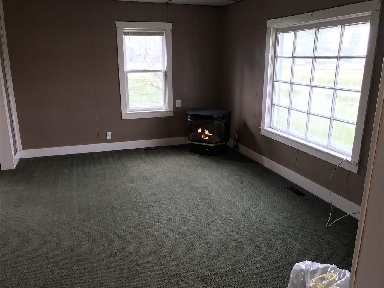 5060 Walter Street Decatur, IN 46733 - Photo 3 of 12