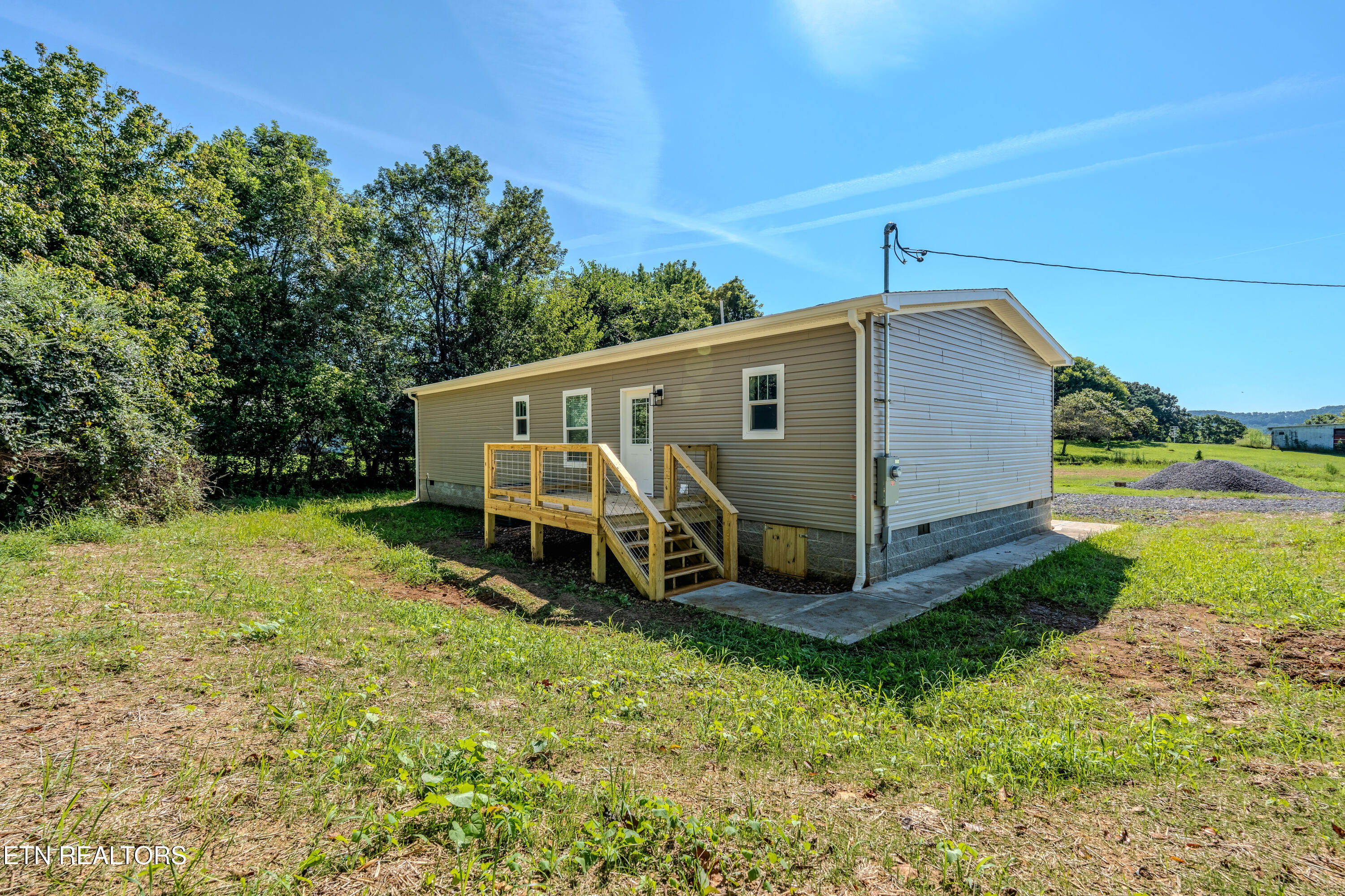 7928 Harmon Road Powell, TN 37849 - Photo 15 of 16 7928HarmonRd-33