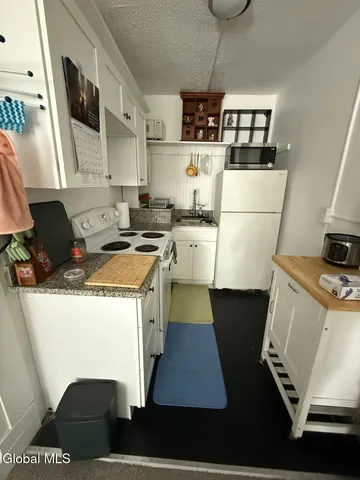 $1,100 | 5 Irving Street, Unit 3, Albany, NY 12202