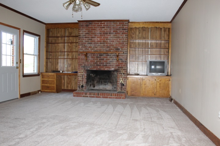 2011 Beaver Lake Road Anderson, SC 29625 - Photo 2 of 9 Gallery Image 2
