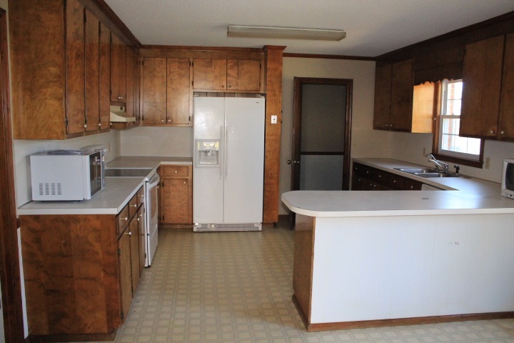 2011 Beaver Lake Road Anderson, SC 29625 - Photo 4 of 9 Gallery Image 4