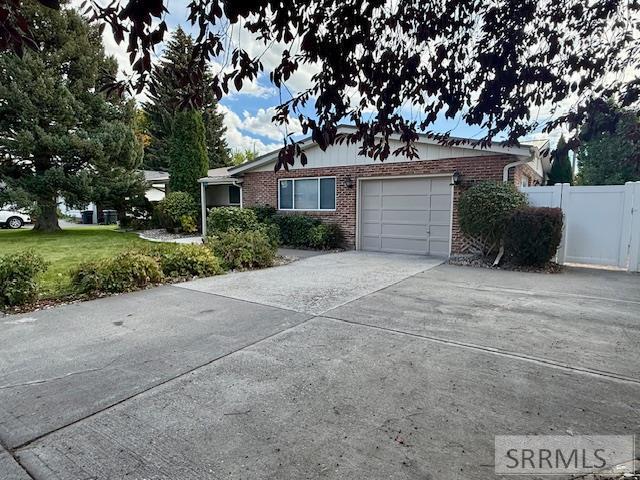 1573 Beverly Road Idaho Falls, ID 83402 - Photo 2 of 58