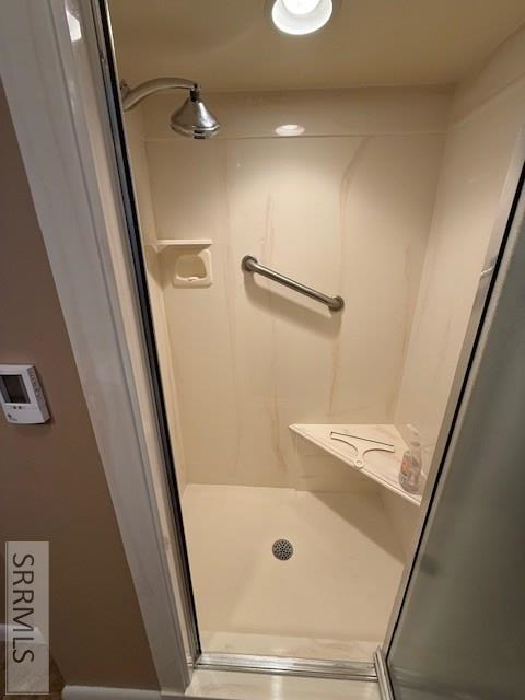 1573 Beverly Road Idaho Falls, ID 83402 - Photo 22 of 58 Cultured Marble Surround