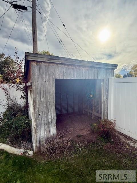 1573 Beverly Road Idaho Falls, ID 83402 - Photo 49 of 58 Lean to Shed