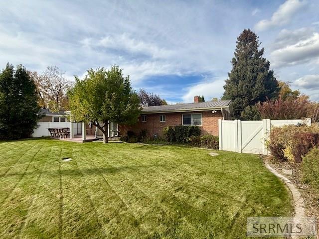 1573 Beverly Road Idaho Falls, ID 83402 - Photo 53 of 58 Backyard