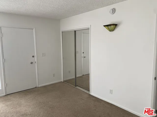 $1,500 | 4244 Duquesne Avenue, Culver City, CA 90232