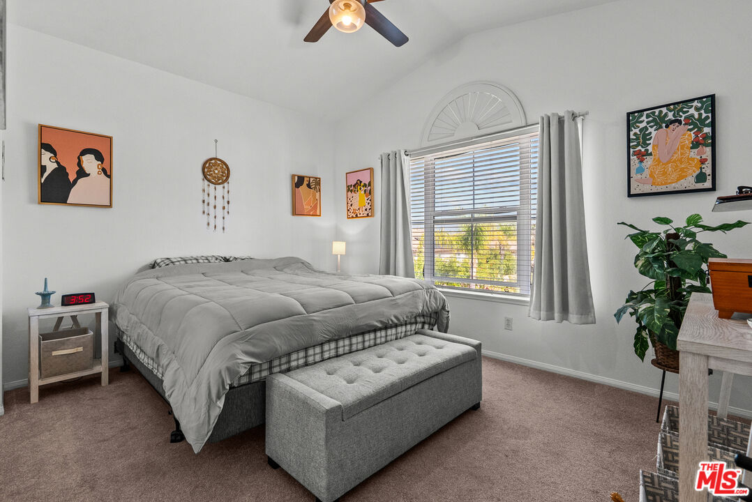 25618 Henley Way Stevenson Ranch, CA 91381 - Photo 35 of 47
