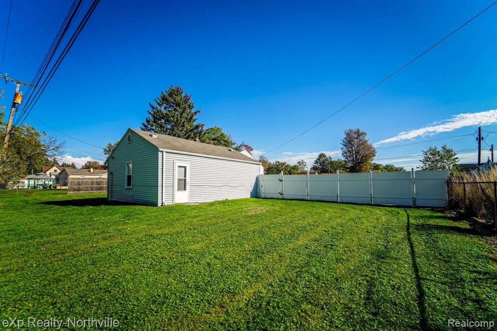 15388 Allen Road Taylor, MI 48180 - Photo 12 of 28