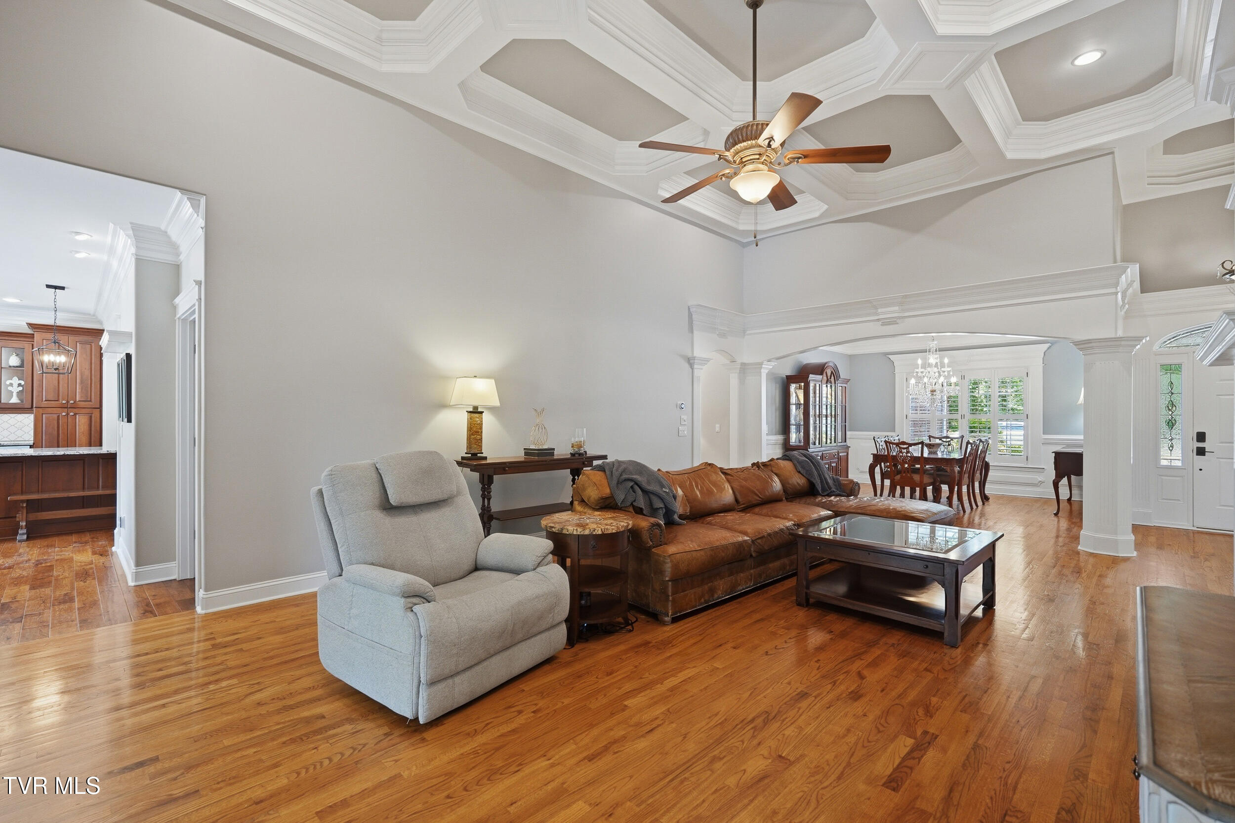 292 Alpine Trail Kingsport, TN 37663 - Photo 16 of 99 Gleaming Hardwood