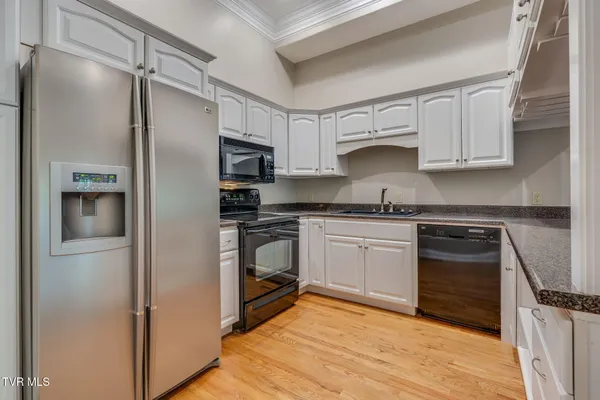 $889,999 | 292 Alpine Trail, Kingsport, TN 37663
