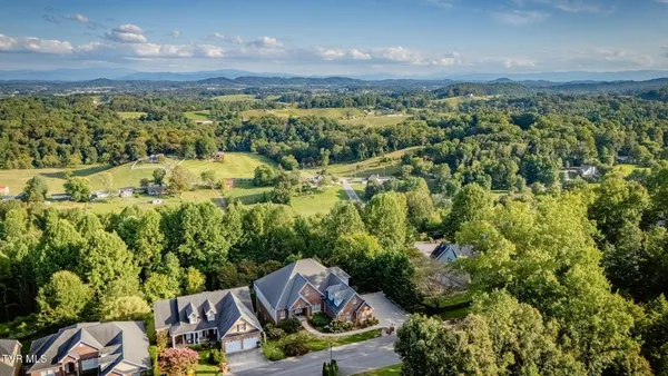 $889,999 | 292 Alpine Trail, Kingsport, TN 37663