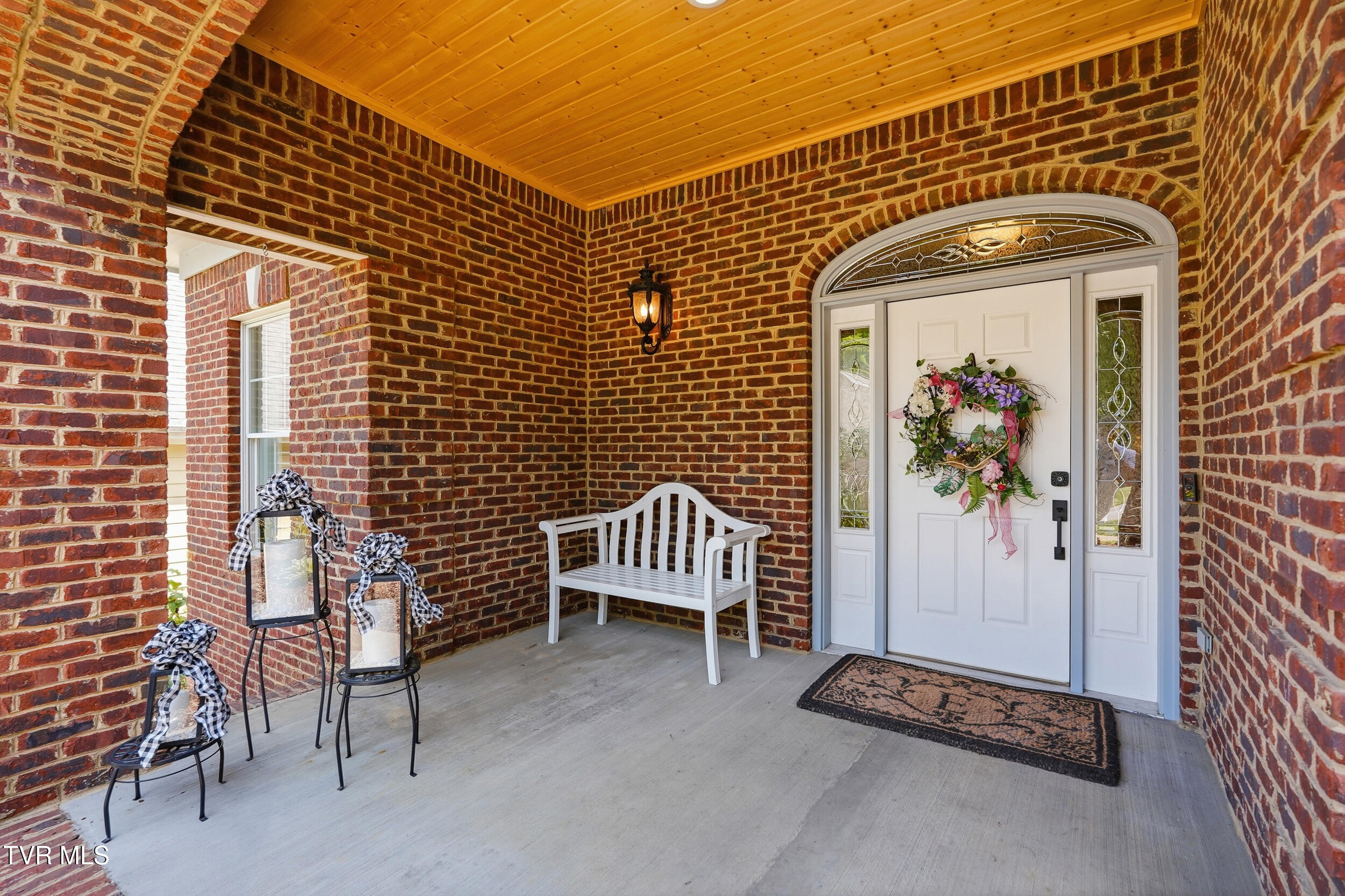 292 Alpine Trail Kingsport, TN 37663 - Photo 7 of 99 Inviting Entry