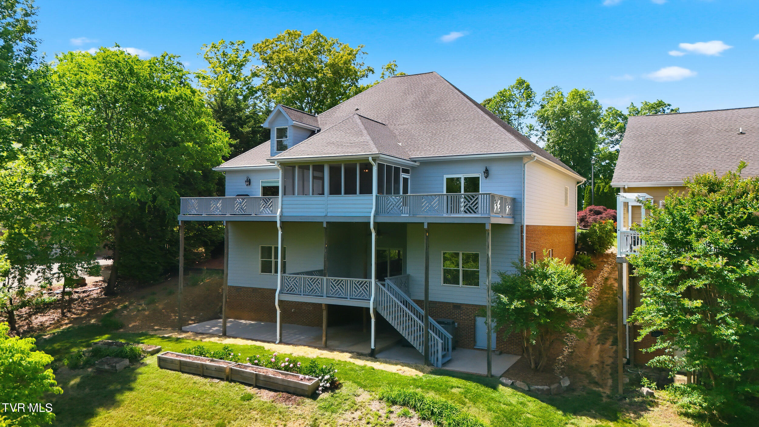 292 Alpine Trail Kingsport, TN 37663 - Photo 89 of 99 Deck-Screen porch-Deck, oh my!