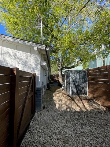 $1,400 | 2910 Pecan Springs Road, Unit A, Austin, TX 78723