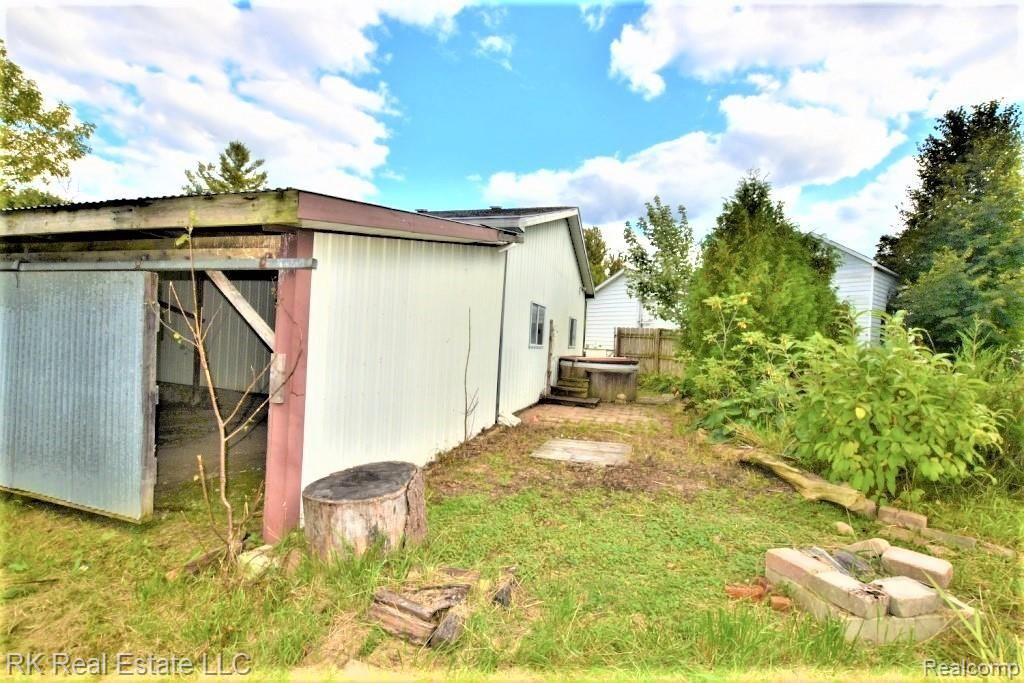 11901 Kaeding Road Romeo, MI 48065 - Photo 27 of 35