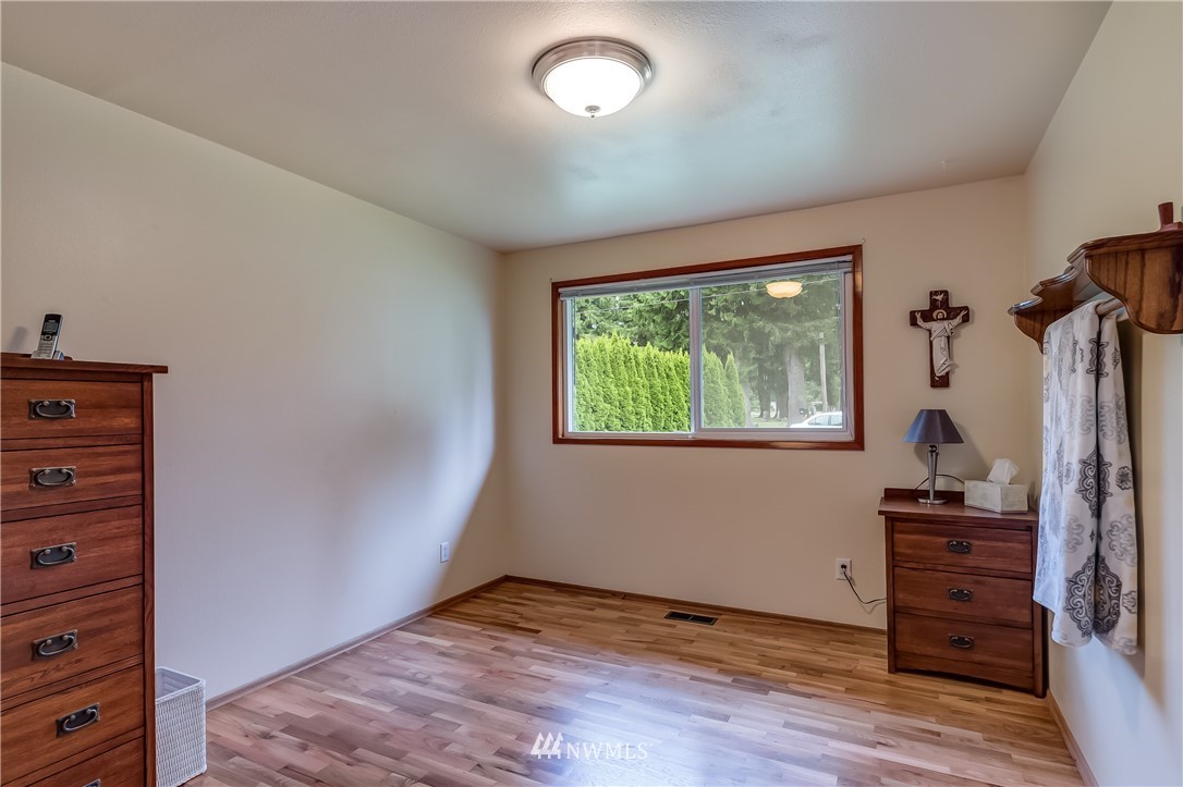 24542 Wicker Road Sedro-Woolley, WA 98284 - Photo 13 of 23 Gallery Image 13