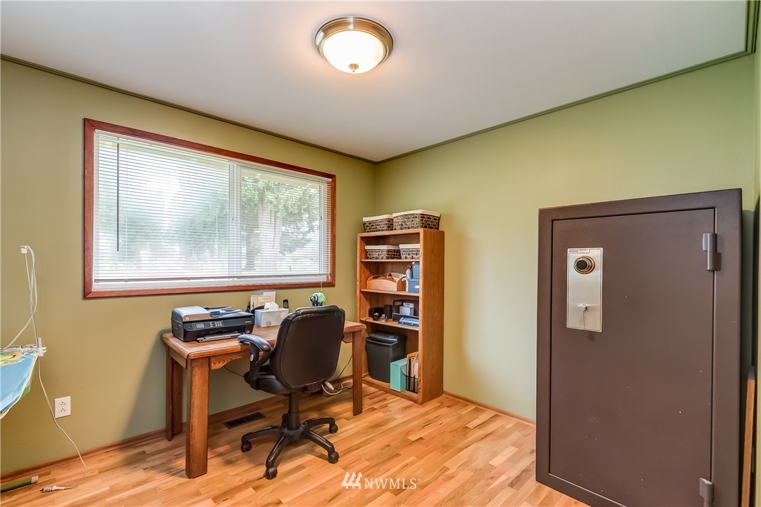 24542 Wicker Road Sedro-Woolley, WA 98284 - Photo 15 of 23 Gallery Image 15