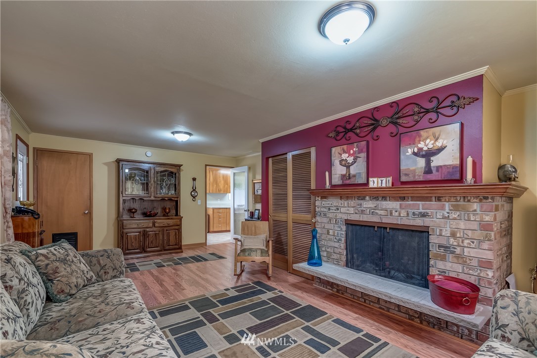 24542 Wicker Road Sedro-Woolley, WA 98284 - Photo 5 of 23 Gallery Image 5