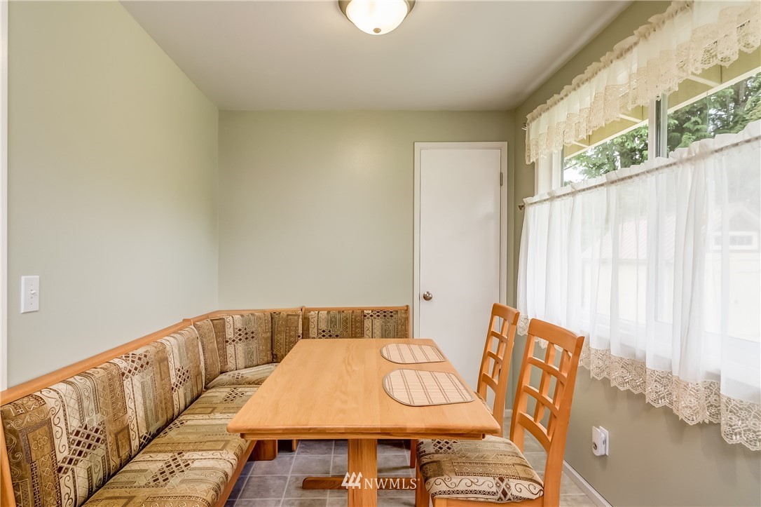 24542 Wicker Road Sedro-Woolley, WA 98284 - Photo 9 of 23 Gallery Image 9